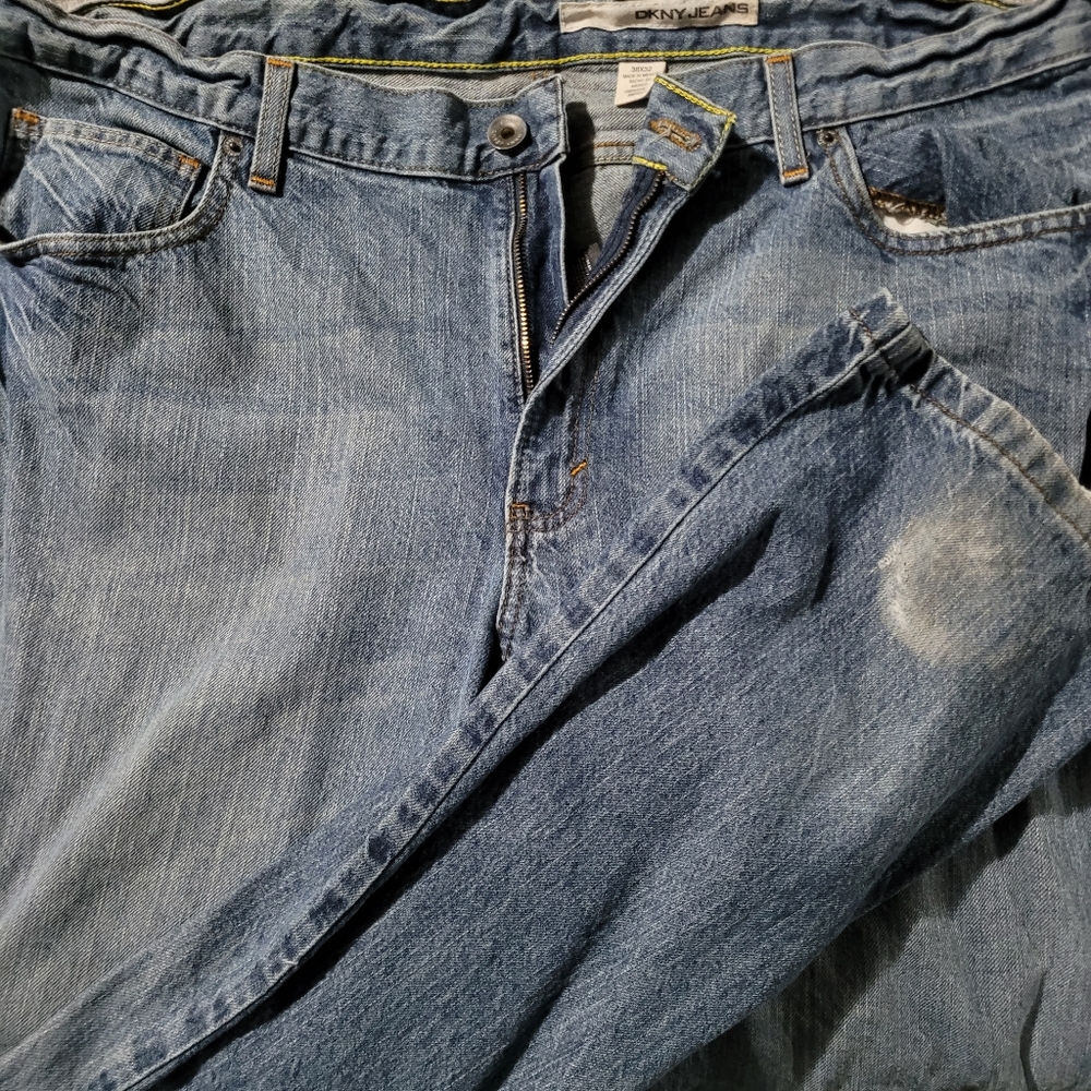 DKNY used jeans size 38x32
